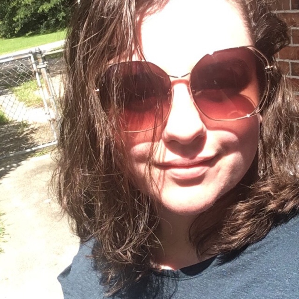 Meet your Posher, Lucy